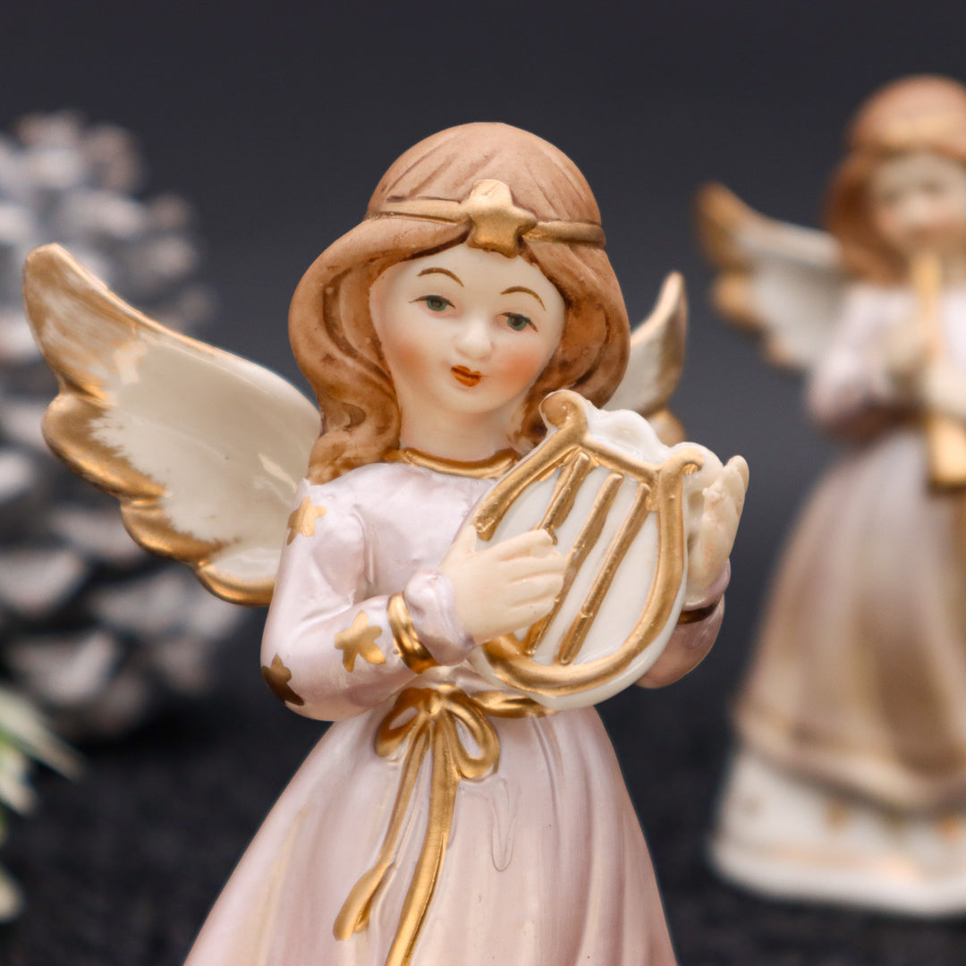 Traumhafter Engel 14 cm aus Porzellan in 2 Varianten zum Weihnachtspreis