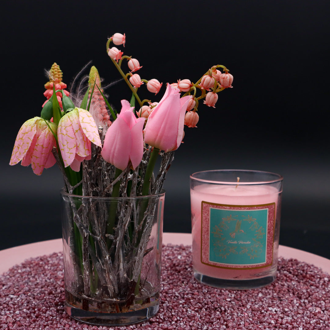 Frühjahrs-Arrangement im Glas Rosé 16 cm