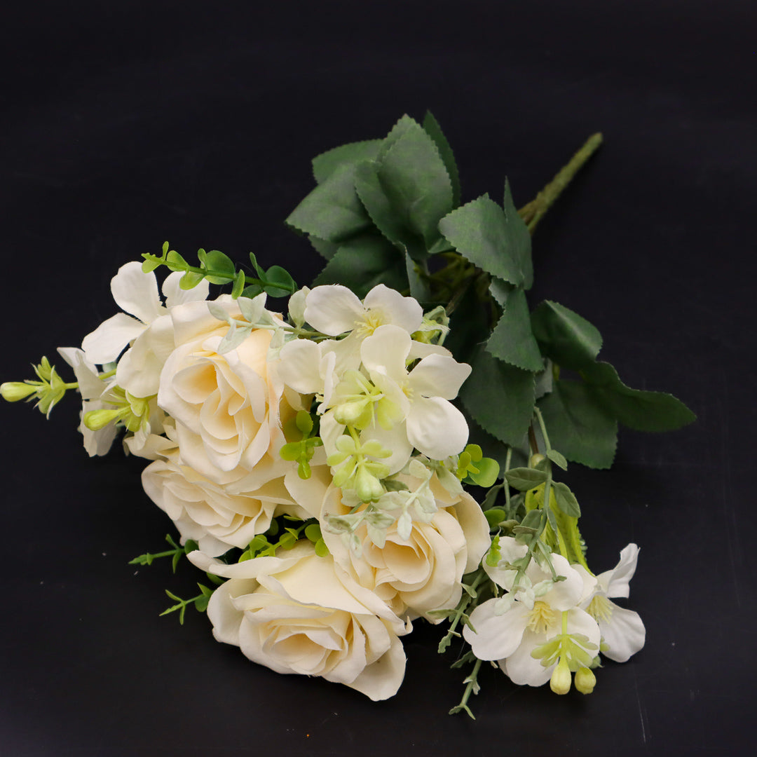 Rosen-Bouquet 30 cm in Creme
