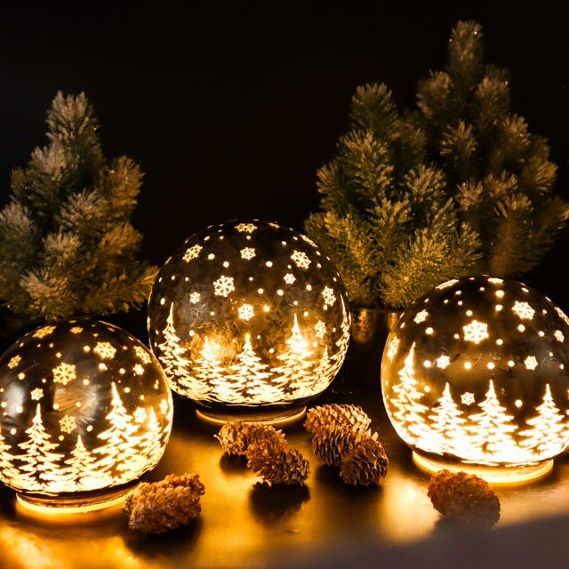 LED-Kugel geeister Winterwald in Anthrazit 10 cm, 12cm oder 15 cm