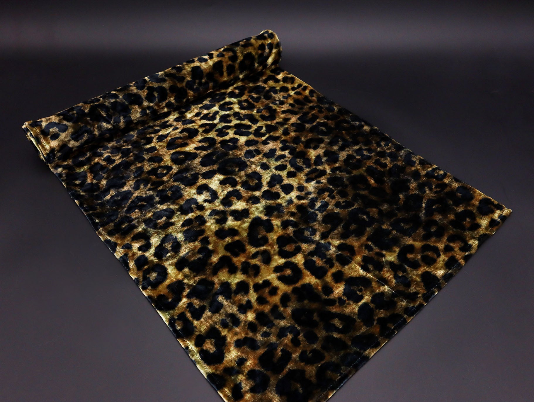 Tischläufer Leoparden Design 140 x 40 cm