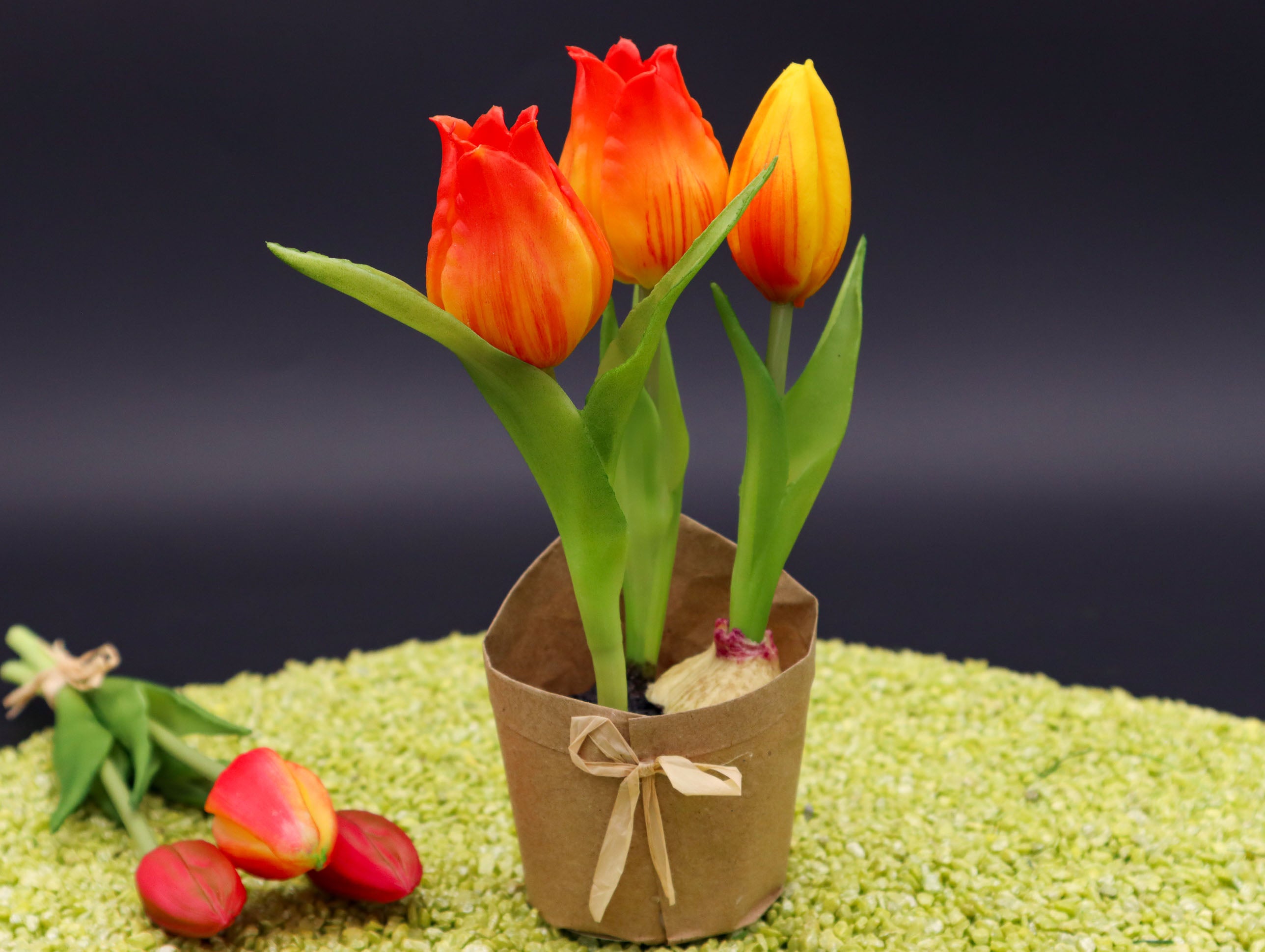 Tulpen mit Schleife und Real Touch Effekt in Orange